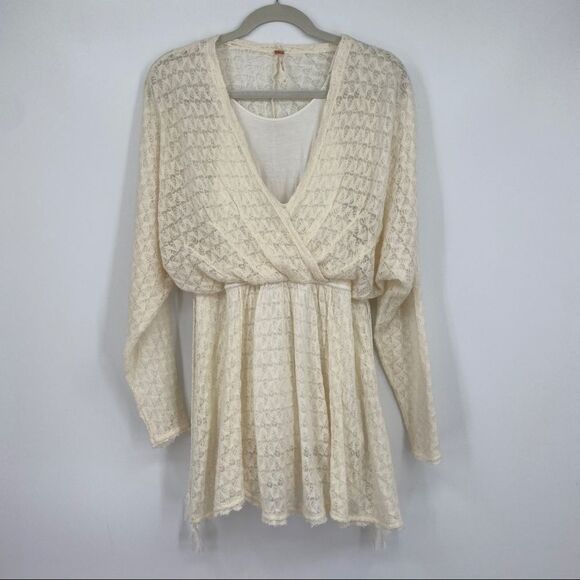 FREE PEOPLE Snug Bug Knit Lace Tassel Wrap Drape Mini Dress In Ivory - Picture 1 of 15